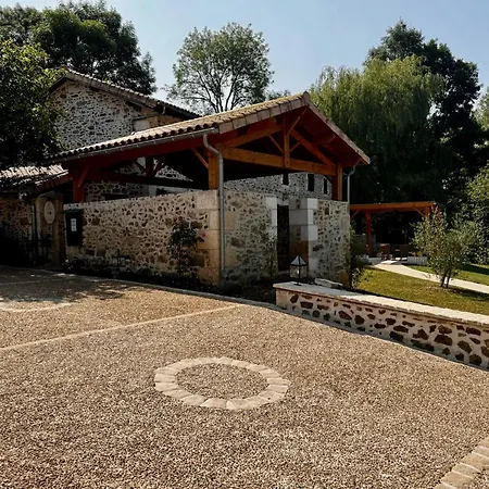 Domaine De Brise Bois - & Rouzède