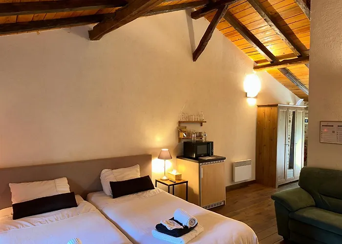 Domaine De Brise Bois - & 3* Rouzede