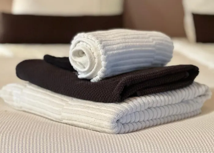 Hotel Domaine De Brise Bois - & Rouzede