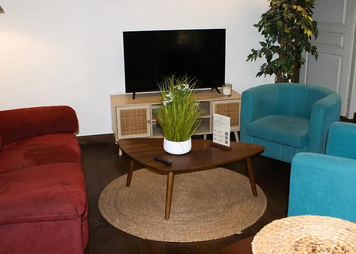 Domaine De Brise Bois - & Hotel Rouzede