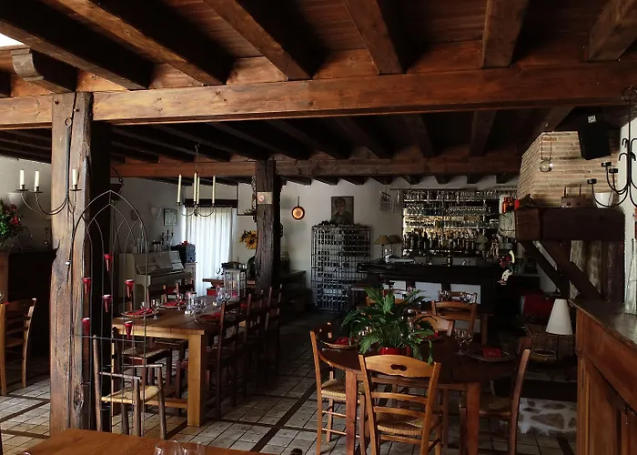 Domaine De Brise Bois - & Hotel Rouzede