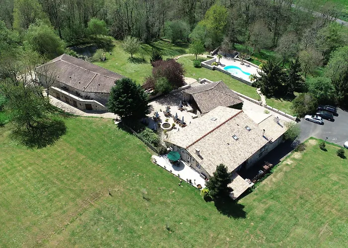 Domaine De Brise Bois - & Hotel Rouzede