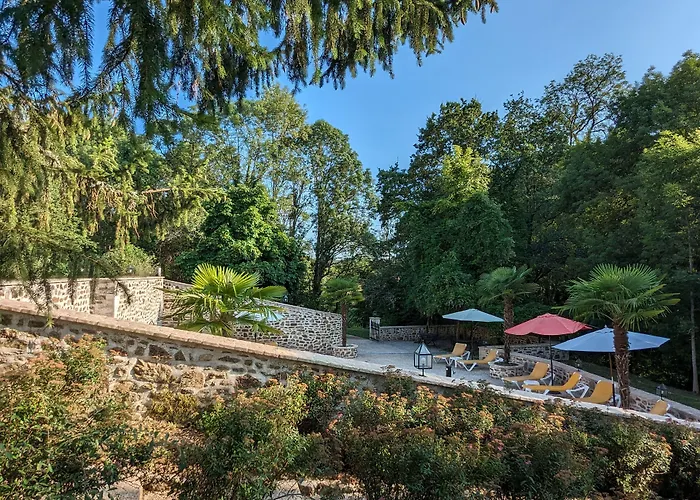 Domaine De Brise Bois - & Rouzede