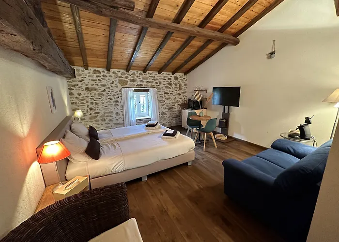 Domaine De Brise Bois - & Rouzede